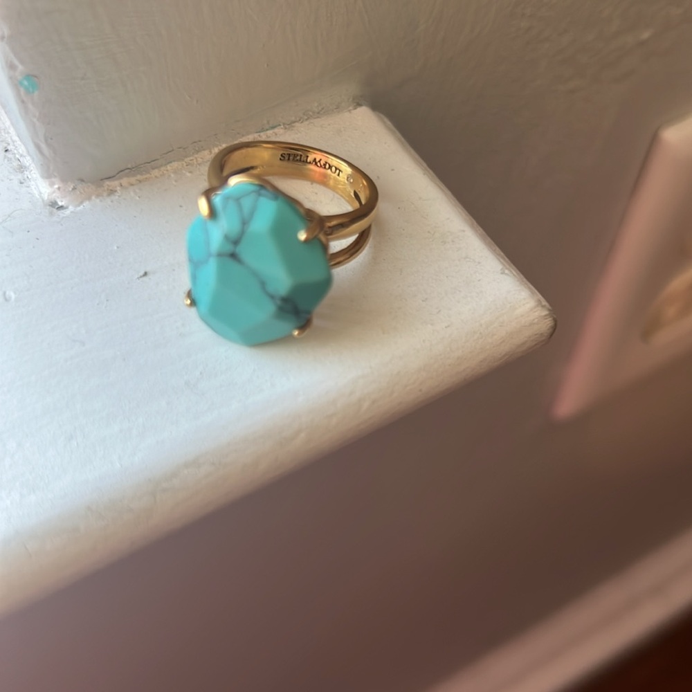 Stella & Dot Teardrop Turquoise-Blue Stone Ring - Picture 4 of 7